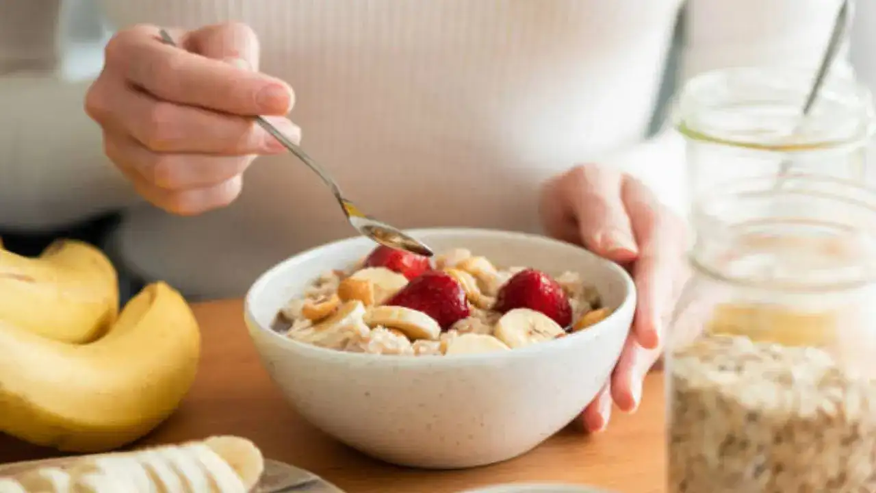 Eating Fruits On An Empty Stomach? Here’s Why It Might Not Be As Healthy As You Think!