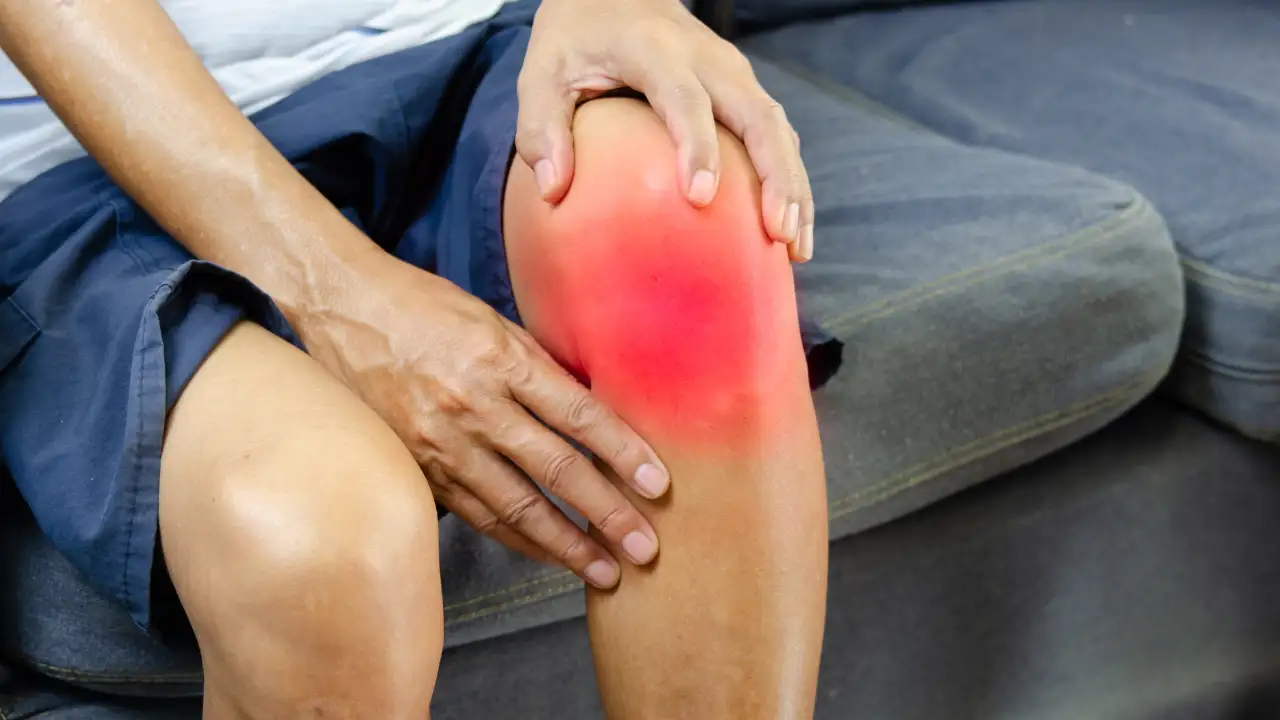 When Your Knee Hits Pause: Understanding Lock Knee and How to Get Moving Again