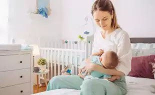 Smoking During Breastfeeding? Here's How It Can Pose A Risk To Your Newborn