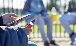Number Of British Adults Vaping Reaches Its Record Level; Here's How It Affects Your Health
