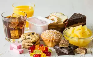 10 Foods And Drinks You Should Never Have Empty Stomach