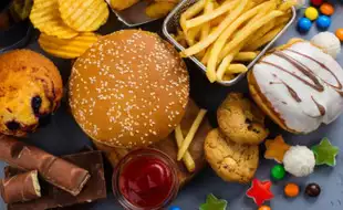 PCOS Diet: Foods That May Worsen Symptoms