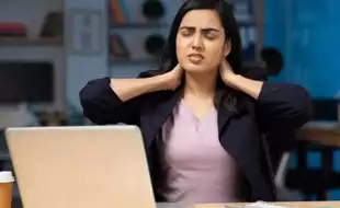 5 Types Of Bone Problems Caused Due To Laptop And Mobile Usage