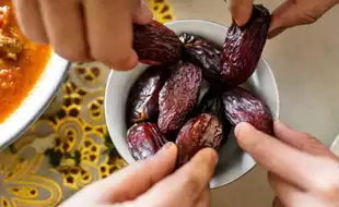 Do NOT Start Your Day with Dates, Can Cause This Dreaded Disease