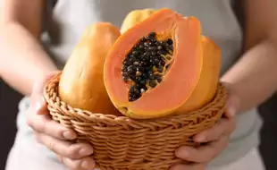 Should You Have Papaya With Or Without Seeds?  Know The Horrific Side Effects
