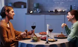 By What Time Should You Be Done With Your Dinner? Know The Benefits of Eating Early