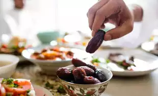 Eating Dates Improves Your Blood Sugar And Cholesterol, But How Many Should You Take In A Day?