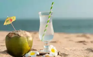 Is Coconut Water As Healthy As You Think? Doctor Warns Seniors Against It – Here’s Why!