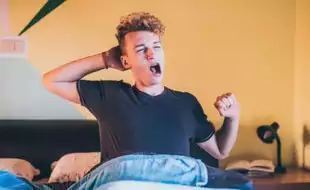 Teens Beware! Poor Sleep Drives High Blood Pressure; Know How To Fix Your Napping Schedule