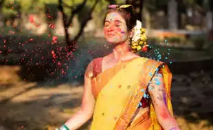 Holi Colours Can Damage Your Eyes: Experts Share How To Prevent And Treat Irritation