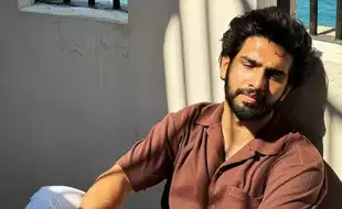 Singer Amaal Mallik Cuts Off Family Ties: What Are The Signs Of Clinical Depression That Go Unnoticed?