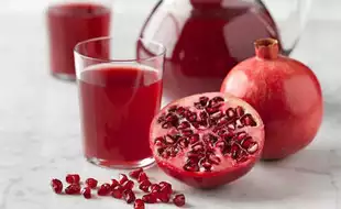 Why Is Fresh Pomegranate Juice the Healthiest Morning Drink Ever?