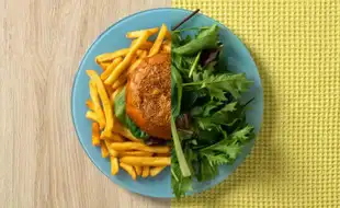 Best and Worst Foods To Order At Fast Food Restaurants, According To an Oncologist
